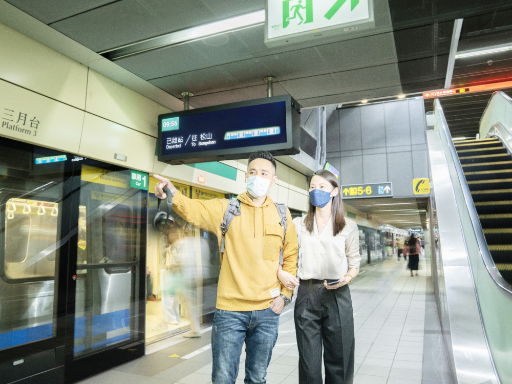 ���_�����_��֮���u��TARTAN�@ʾ������_�����\��ɽվ�������Ԫ����L�l�ͱ����c�߮��|��ɫ�����_�����\վ������µĶ���܇վ�Lò