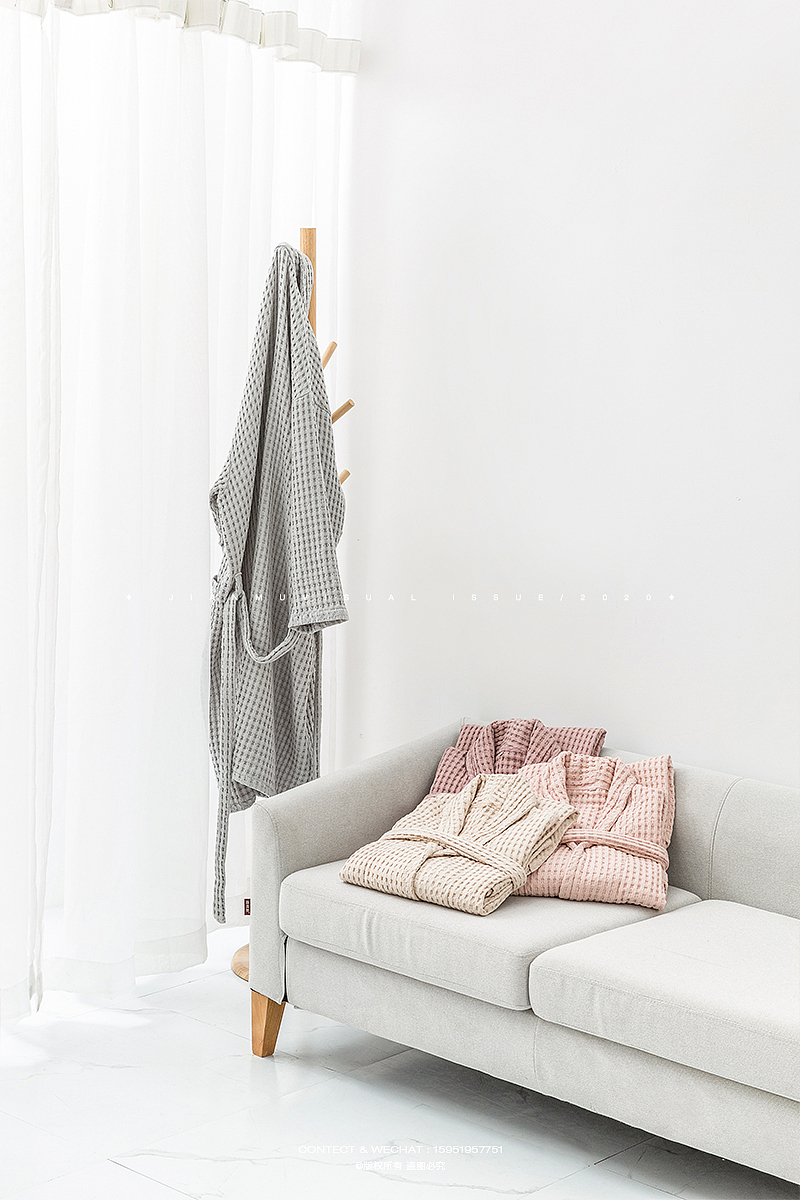 浴袍攝影 簡(jiǎn)木視覺與家紡家居用品的靜物藝術(shù)對(duì)話