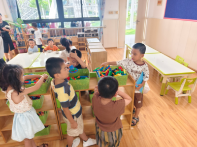 柳州市總工會調(diào)研城中區(qū)機關(guān)工會暑期托管班建設(shè) 織牢職工子女“看護網(wǎng)”